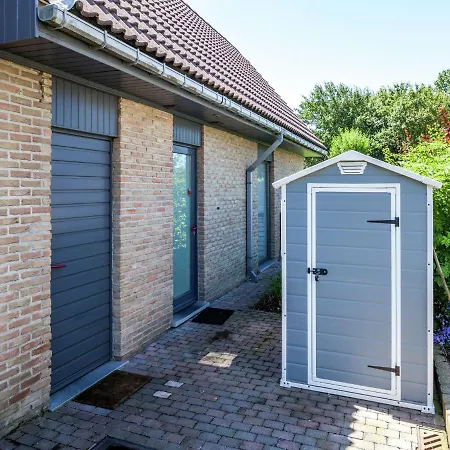 Vakantiehuis In Terrace Fenced Garden *